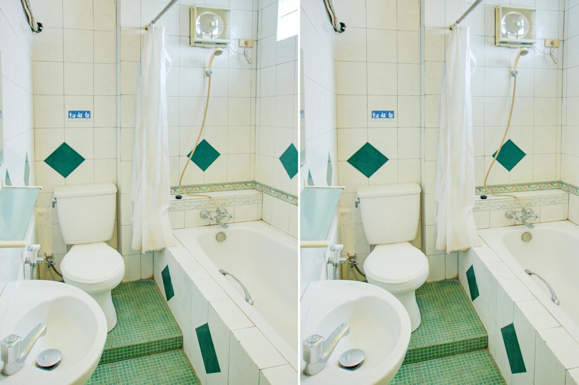 Townhouse Oak Palembang Near Jembatan Ampera Formerly Azzura Hotel المظهر الخارجي الصورة