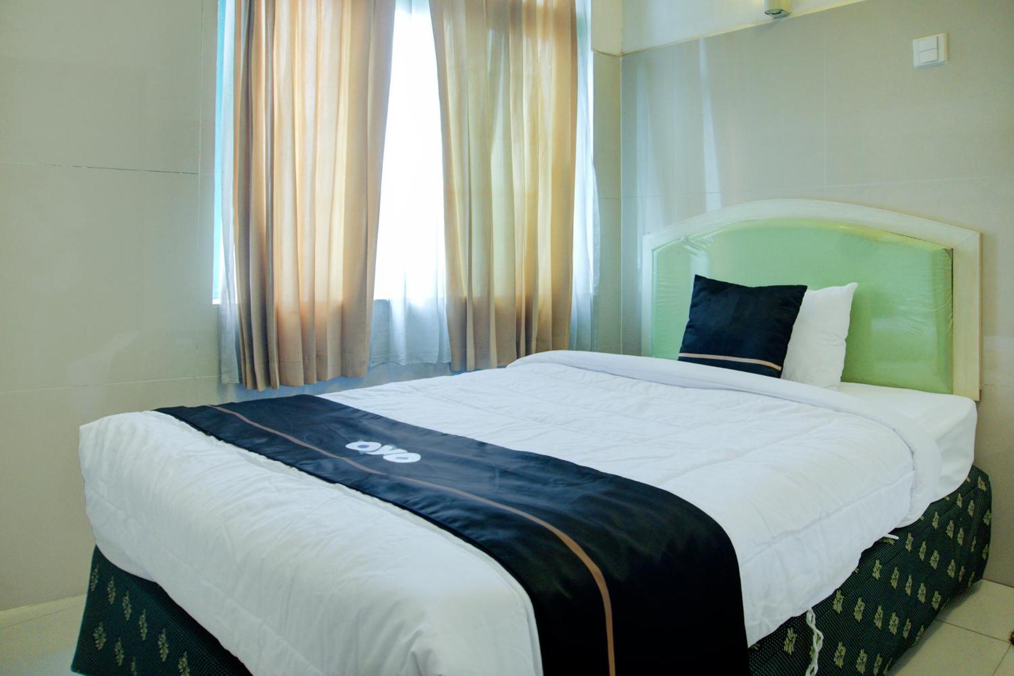 Townhouse Oak Palembang Near Jembatan Ampera Formerly Azzura Hotel المظهر الخارجي الصورة